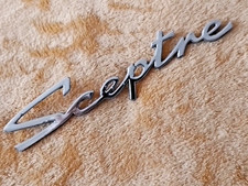 VINTAGE SINGER SCEPTRE CHROMED METAL BOOT BADGE,  17CMX 3CM.