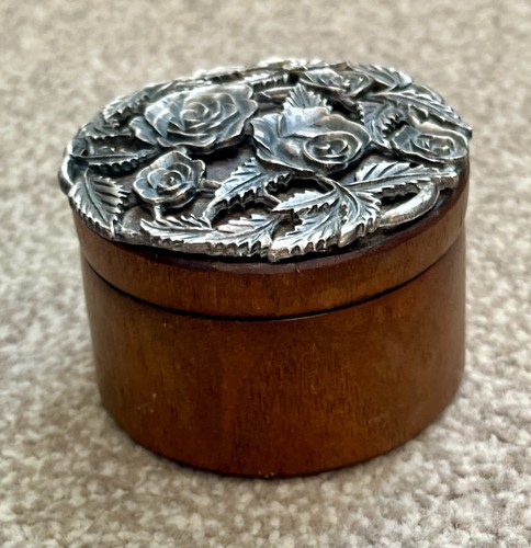 Wooden hand turned - pot, pourri