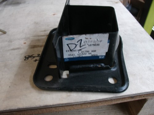 1075636 front right - front, side