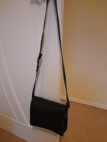 Ladie black leather handbag - ladie's,