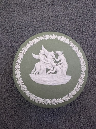 Vintage wedgwood green round - vintage,