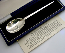 SOLID STERLING SILVER ROMAN REPLICA SPOON 1979 CHRISTENING BAPTISM CASED