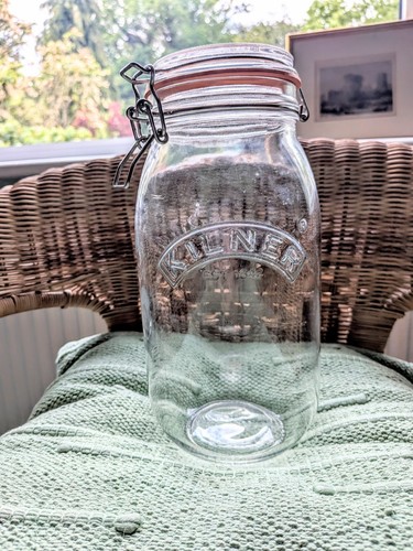 Striking large glass kilner - large,