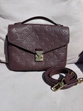 Louis Vuitton Pochette Metis