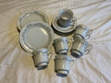 Crown Ming Fine China 18-Piece Tea Set Jian Shiang Windsor