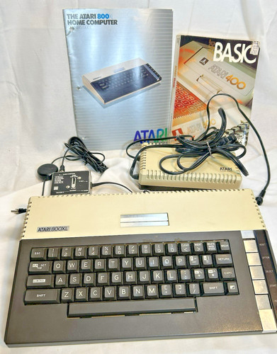 Atari 800xl computer system - atari,