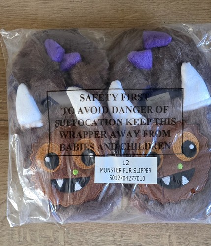 Brown fluffy cute monster face - cute,