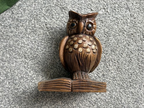 Vintage hand carved wooden owl - hand,