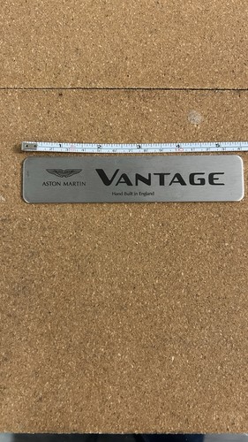 Aston martin vantage - aston, ￼