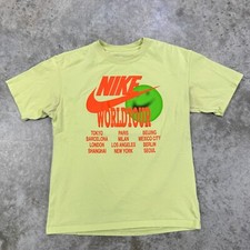 Nike shirt adult small World