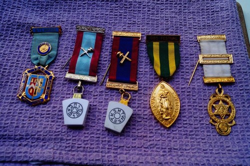 Masonic jewels lot 4 - x,