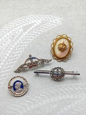 Four Vintage Metal Brooch Pin