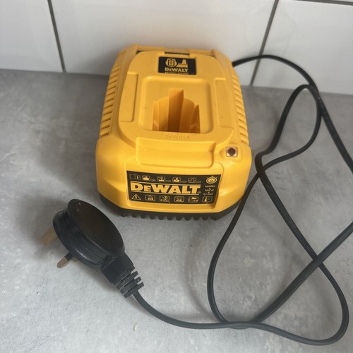 Dewalt de9135 battery charger - dewalt,