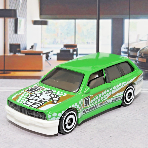 Hot wheels bmw wagon green - hot,