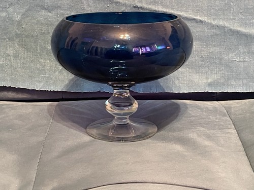 Vintage blue glass crenulated - vintage,