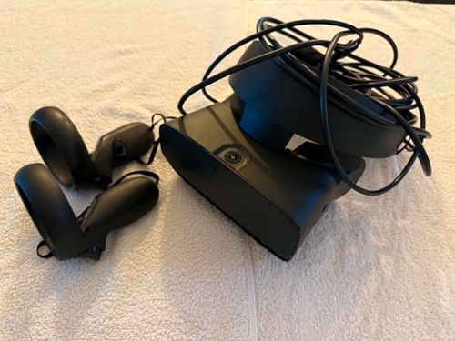 Oculus rift headset - oculus,