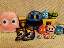 PAC-MAN Bundle- Plush toys, Crystal Ball Light, Mug, Keyrings, Pencil Topper NEW