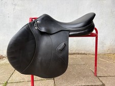 Amerigo Pinerolo black jump saddle 18inch M 