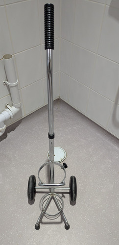 Oxygen cylinder trolley e - oxygen,