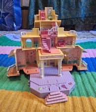 Vintage Polly Pocket Pop Up