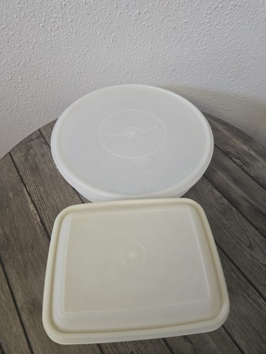 Vintage tupperware round - vintage, 12”