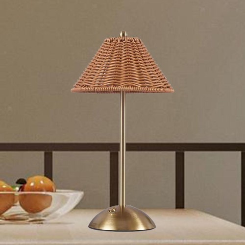 Portable table lamp