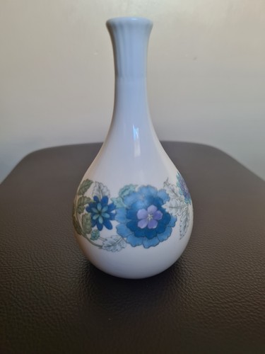 Wedgewood clementine bud vase - clementine,