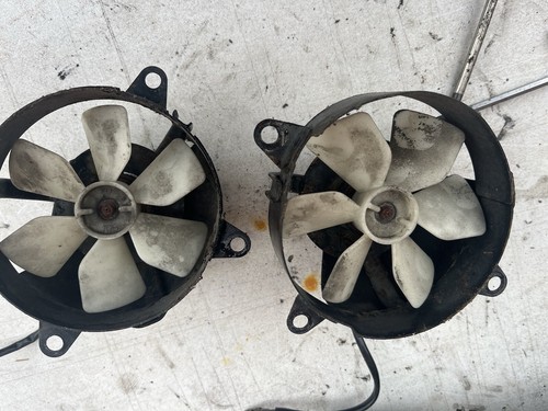 Suzuki gsxr400 gk76a - suzuki, radiator