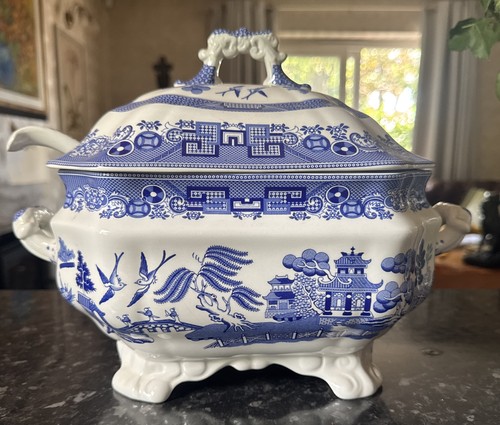 Spode willow soup tureen - soup,