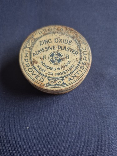 Vintage regnas zinc - vintage, oxide