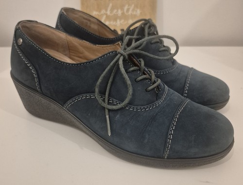 Nwot womens suede lace - nwot,