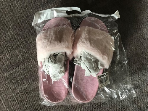 Bemeesh pink fluffy sliders - fluffy,