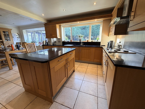 Shaker style oak - kitchen, units