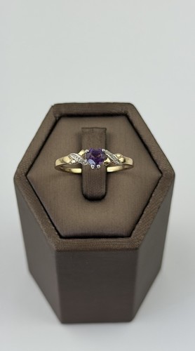 Amethyst and diamond - amethyst, 9ct