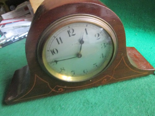 Wooden mantel clock - mantel,