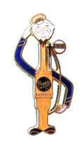 PRATTS Filtered enamel badge Petrol Pump Man Motor Oil Tommy Prattkins (REPO)