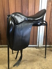 Wow Black Dressage Saddle Seat
