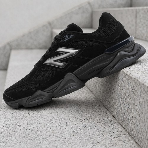New balance 9060 triple black - new,