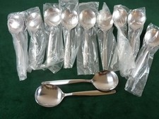 12 Vintage Viners Fruit spoons