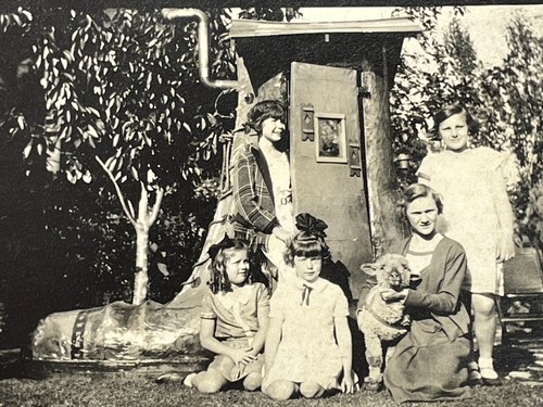 Photo girls sheep lamb - r2, big