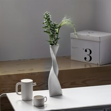 White/Black Ceramic Vase