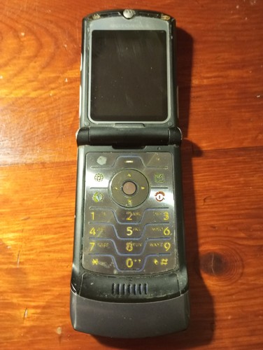 Vintage motorola razr v3i - motorola,