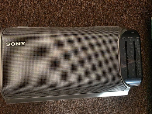 Sony radio icf 704l - silver, fm