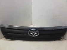 TOYOTA AVENSIS VERSO M2 Front