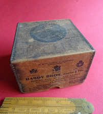 AN EARLY 20TH CENTURY ANTIQUE