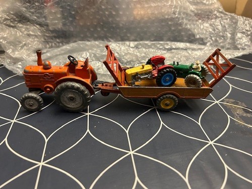 Dinky toys 301 field marshall - dinky,