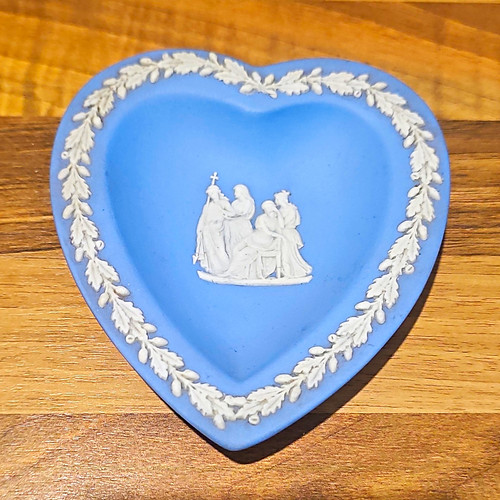 Wedgwood blue white - blue, &