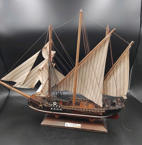 Vintage wooden crafted - crafted, model
