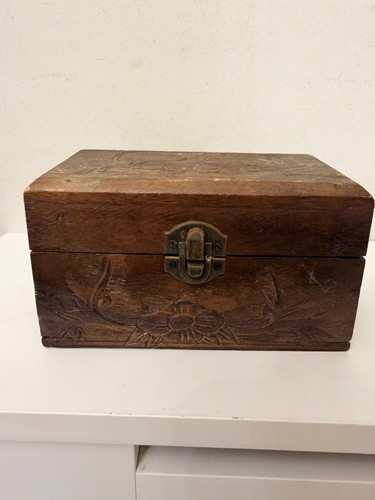 Vintage carved wooden trinket - carved,