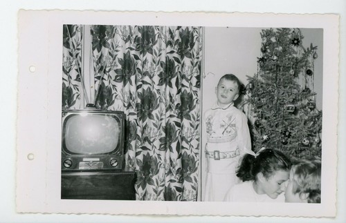 Christmas morning boy davy - morning,